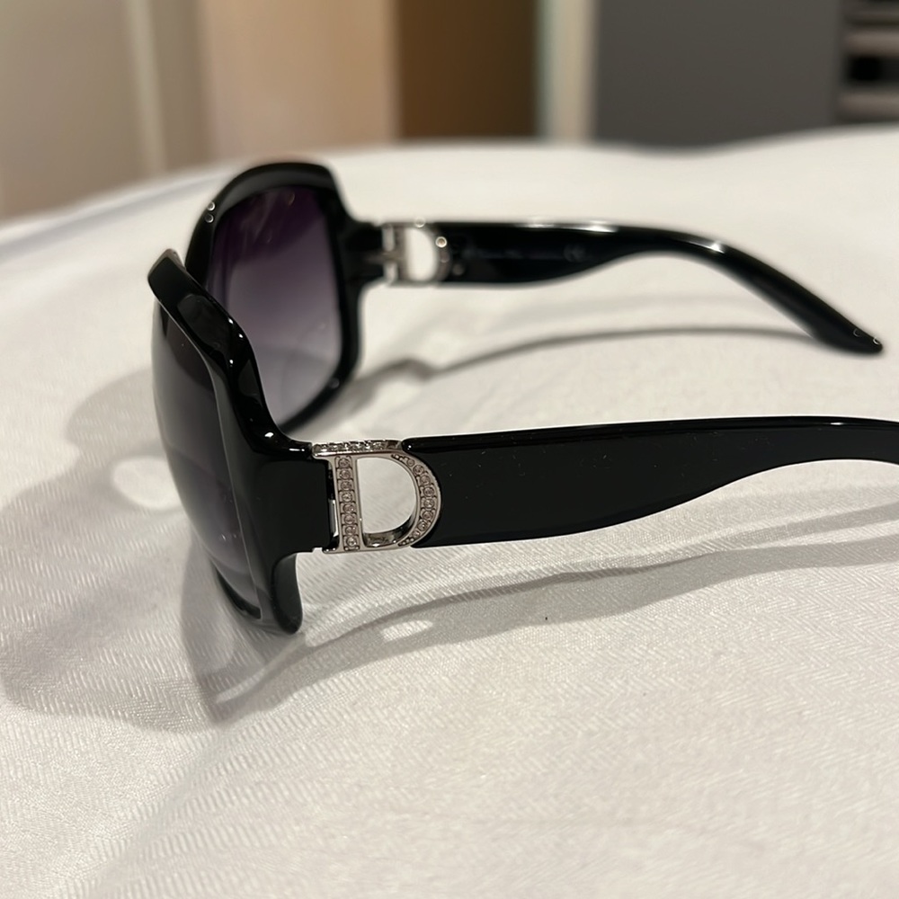 Dior Sunglasses - Picture 3 of 5